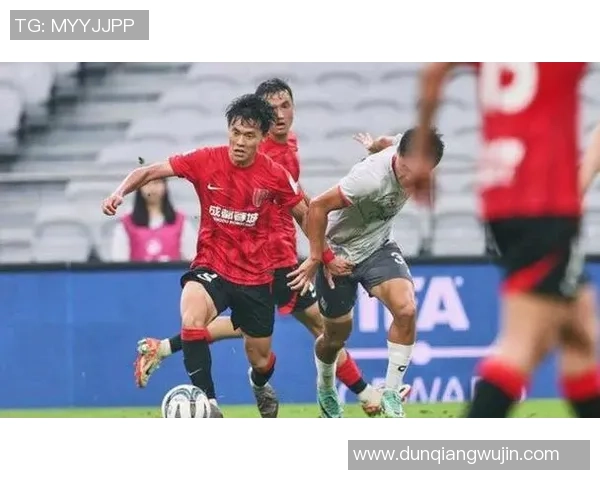 中国17号足球球星：从青训到国家队的成长之路与未来展望