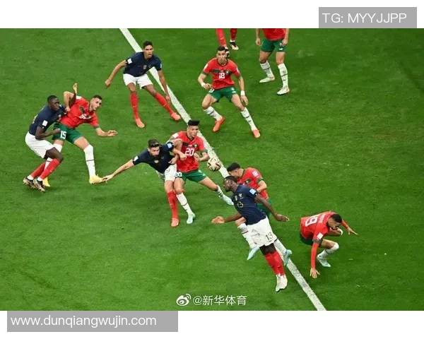 世界顶级外国球星踢足球精彩瞬间集锦高清大图展示