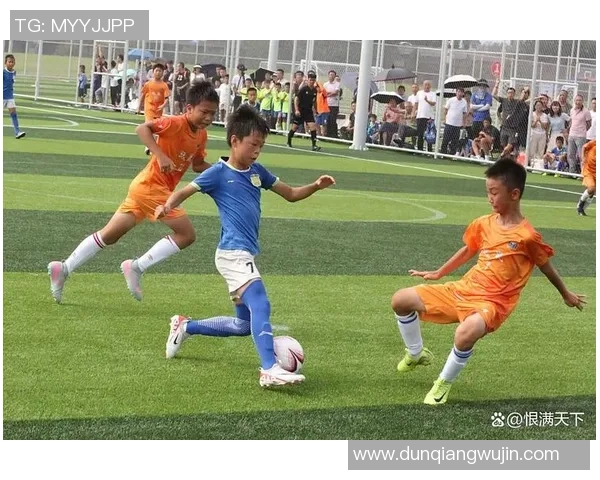 以力力领衔绿茵风暴展现新时代足球激情与拼搏精神 以力力领衔绿茵风暴展现新时代足球激情与拼搏精神