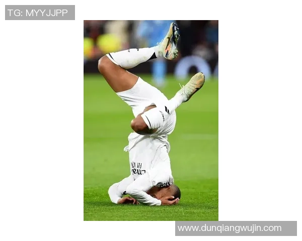 美国足球天才姆巴佩挑战世界足坛巅峰 展现惊人速度与技巧 美国足球天才姆巴佩挑战世界足坛巅峰 展现惊人速度与技巧