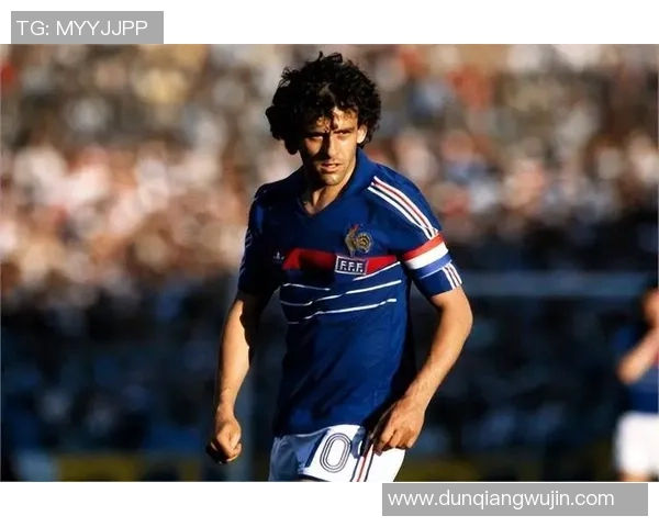 足球史上十位最伟大的十号球星盘点与比较 足球史上十位最伟大的十号球星盘点与比较